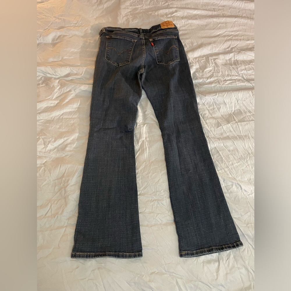 725 Levi’s high-rise boot cut